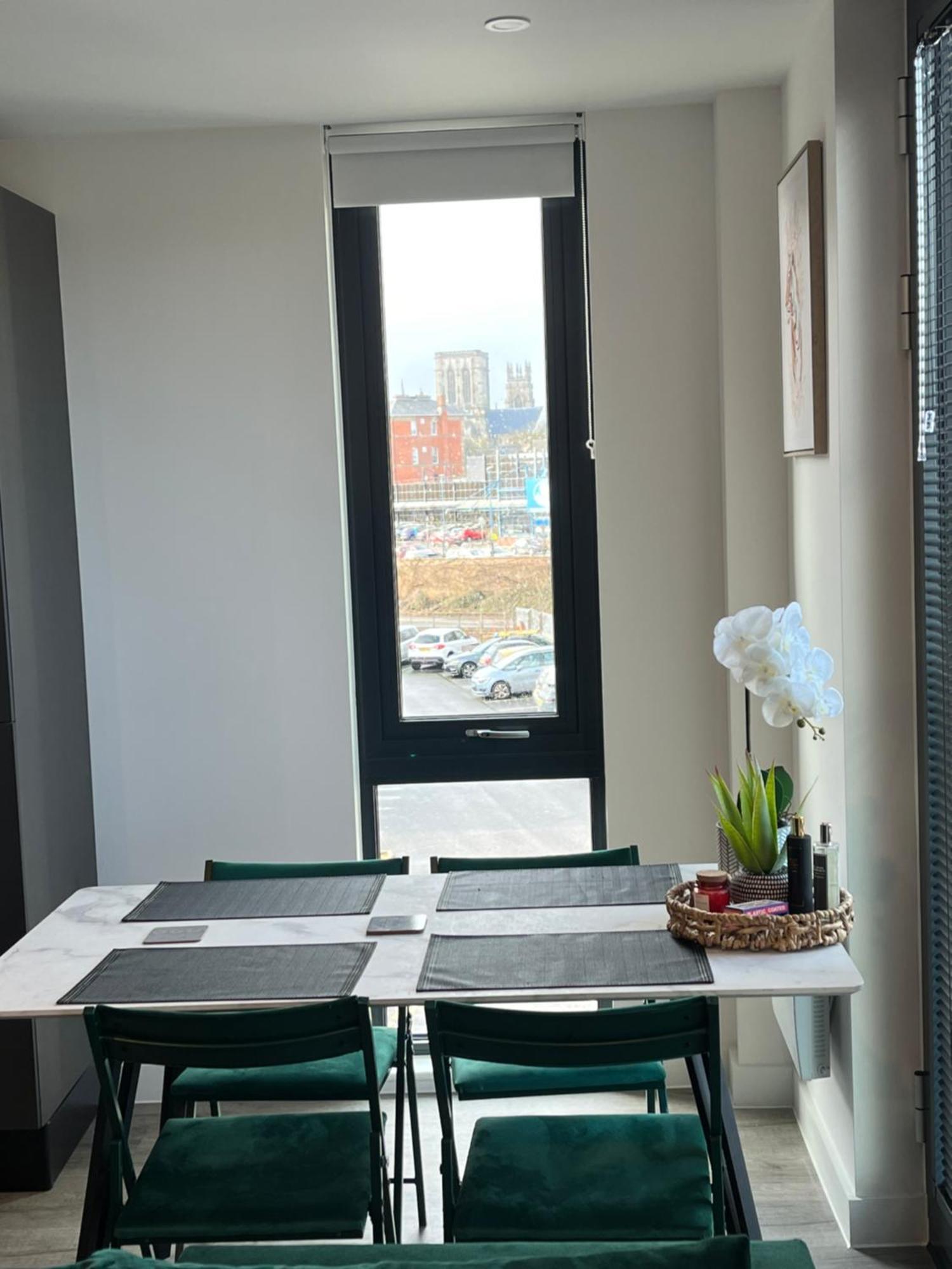 Superb New Build City Centre Flat And Gym York Exterior photo